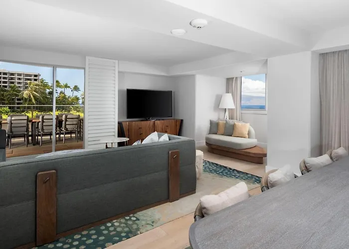 Oceanfront King Suite