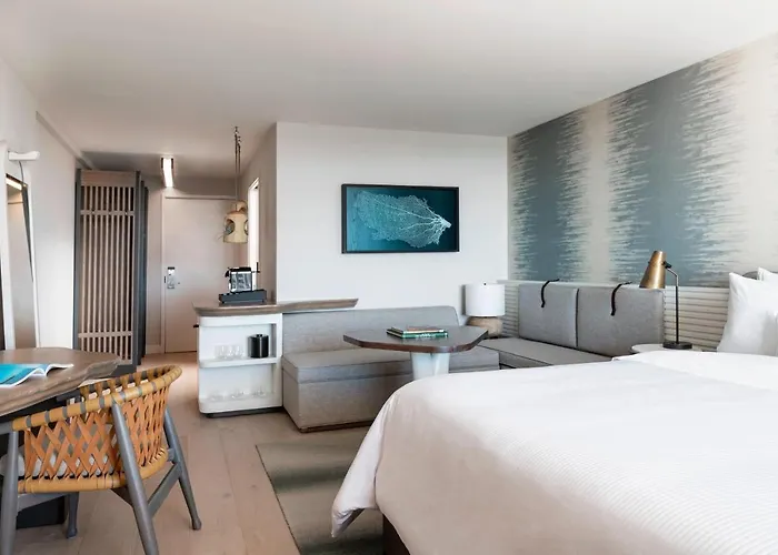 Luxury King Room