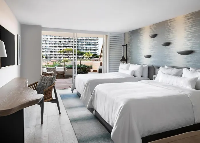 Lower Floors Queen Room Mobility accessible
